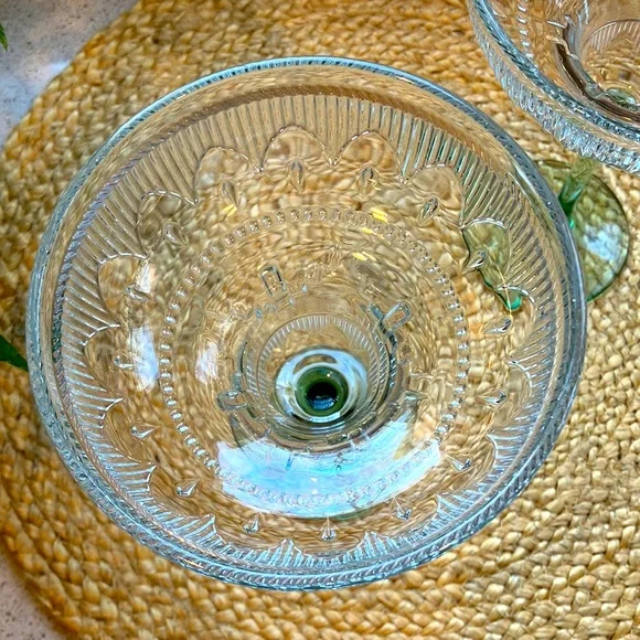 (2) Cristal d'Arques-Durand Sombrero Margarita Glasses w/ Green Stem - Picture 10 of 12